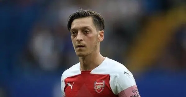 目前厄齐尔在<a href=/shipin/zuqiuzhibo/arsenal/ target=_blank class=infotextkey>阿森纳</a>也是表现糟糕