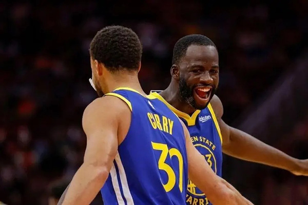 乌度卡怒怼格林挺杜兰特,申京誓横扫勇士,新赛季火箭勇士火药味拉满