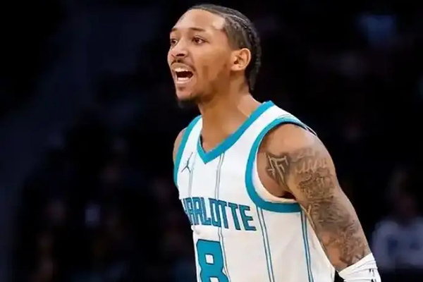 火箭有意认领小尼克-史密斯,但薪资空间成最大障碍