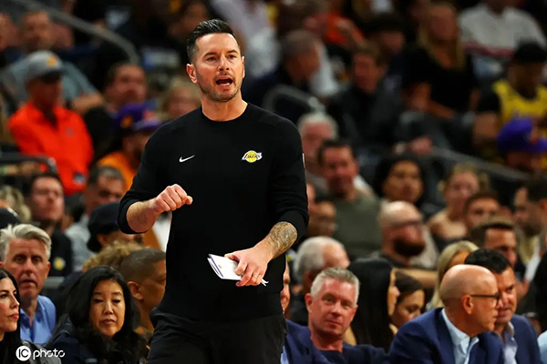 湖人官宣与主帅雷迪克续约 佩林卡:确认其篮球领袖地位