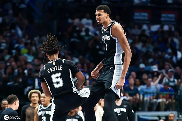 NBA新赛季首秀:神级表现与失意时刻并存