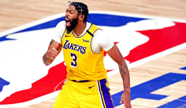 戴维斯顶薪续约<a href=/shipin/lanqiuzhibo/lakers/ target=_blank class=infotextkey>湖人</a>