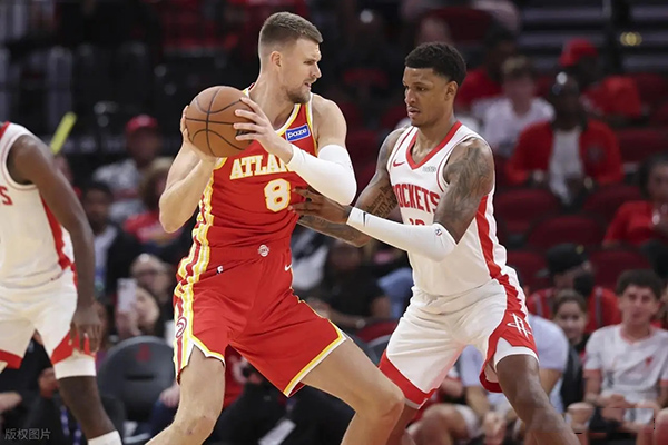 火箭季前赛首战告捷,申京迎来进化、新秀戴维森成惊喜
